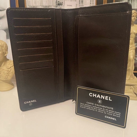 Authentic Chanel Metallic Gold Quilted Leather Flap Wallet with certificate card - Picture 4 of 17